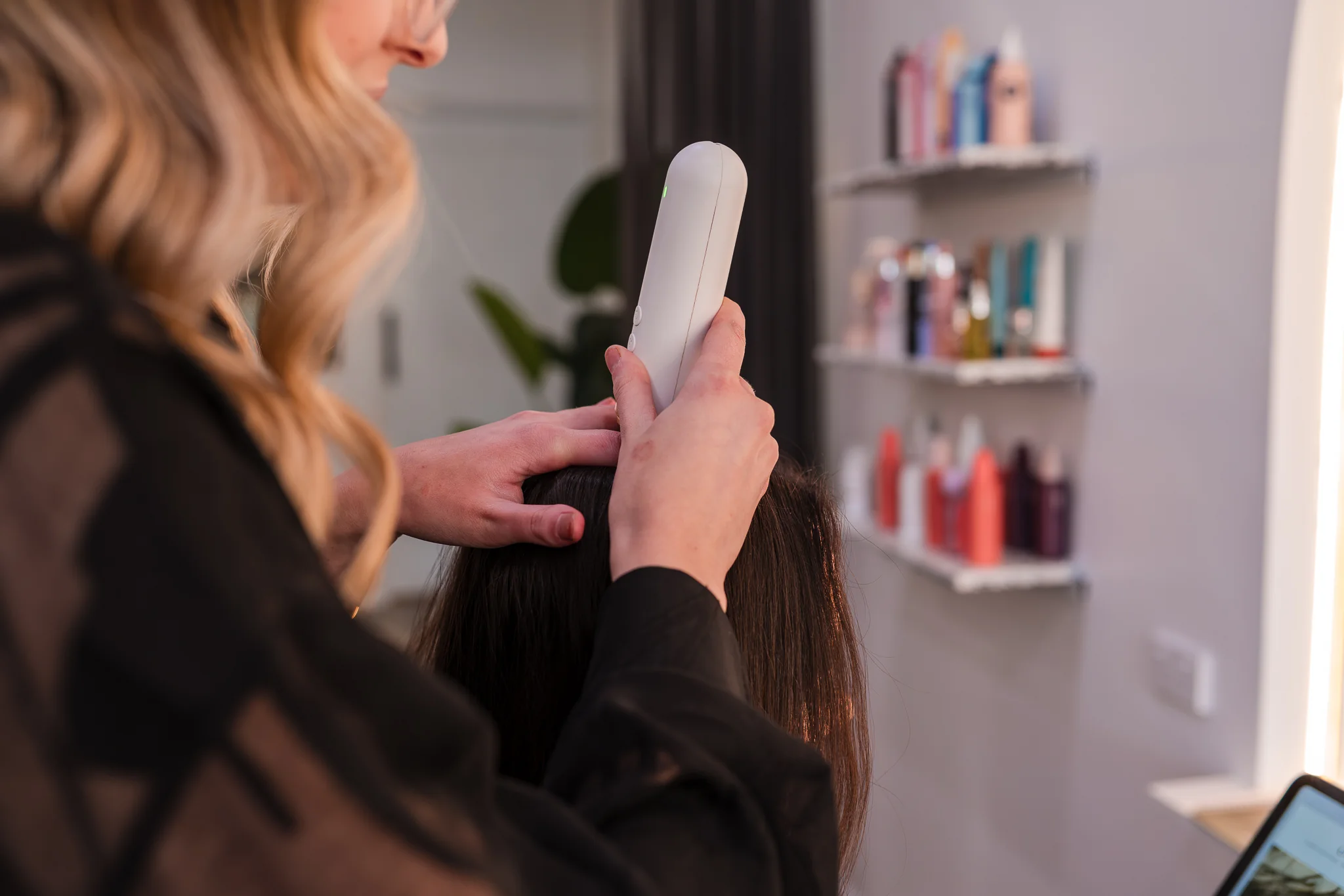 PSR Hair Lounge salon detail 5